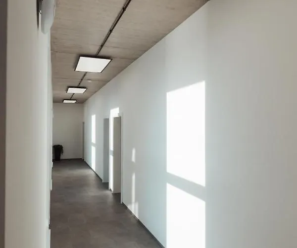 City Rooms Amstetten Μοτέλ